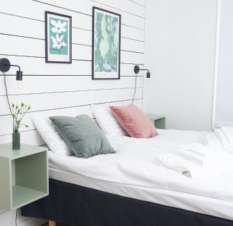 Hanko Hotel | Pet-Friendly B&B Korsman Hanko with Oceanfront Views