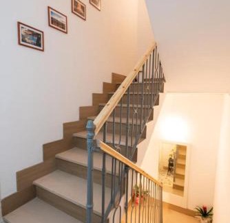 Agnone Bed & Breakfast | Inviting B & B L'ABBRACCIO: Family-Friendly with Breakfast