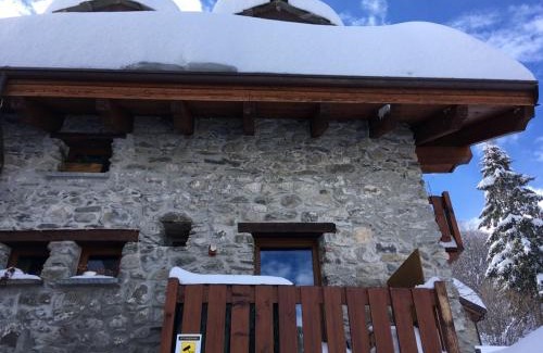 Limonetto Bed & Breakfast | Cozy B&B L'Abric: Breakfast Included, Guest Rated 9.3
