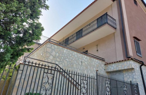 Nocera Inferiore Bed & Breakfast | Experience B&B L'agrumeto: Guest Rated 10/10 with Hot Tub