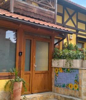 Ladek-Zdroj Bed & Breakfast | Top-Rated L' Angolo Divino: Family-Friendly with Kitchen