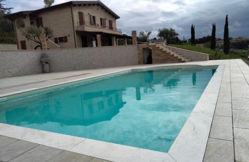 Spinetoli Bed & Breakfast | Pet-Friendly Getaway at B&B L' Antica Fonte with Pool