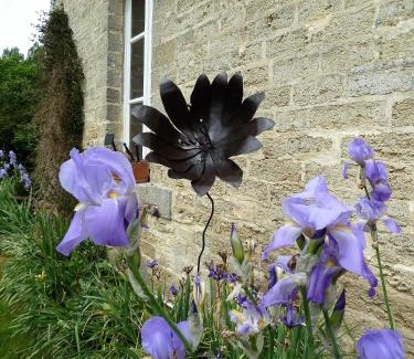 Saint-Maugan Bed & Breakfast | Guest-Favorite B&B L'Atelier du Presbytère with Breakfast