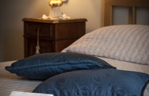 Cava de' Tirreni Bed & Breakfast | Explore B&B L'Incanto: Your Getaway Near the Amalfi Coast