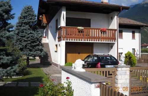 Sovramonte Bed & Breakfast | Family-Friendly B&B L'Isola delle Rose with Top Reviews
