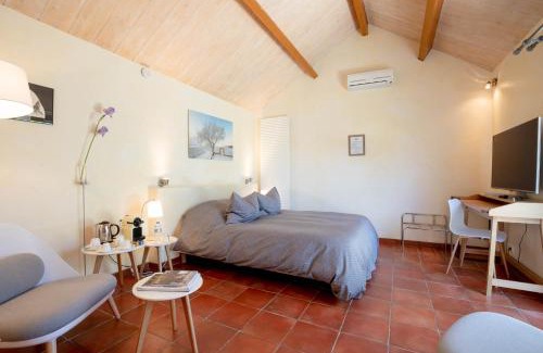 Saint-Nicolas-les-Citeaux Bed & Breakfast | Adults Only Retreat at B&B L'Orée du Bois Bourgogne