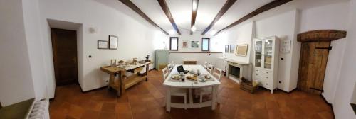 Cavour Bed & Breakfast | Discover B&B L'orto del Geo with Pool and Ocean Views