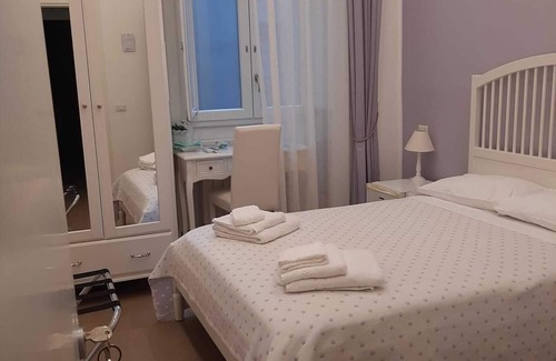 Historical Center House | Guest Rated 9.4: B&B La Baia Di Partenope Awaits You