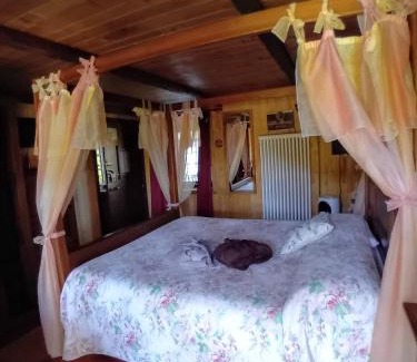 Roccapietra Bed & Breakfast | Cozy B&B "La baita delle coccinelle" with Family-Friendly Dining