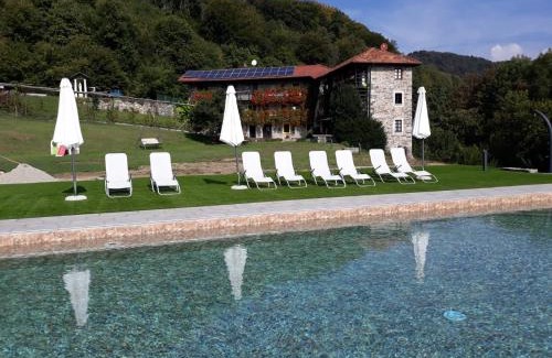 Roccapietra Bed & Breakfast | Cozy B&B "La baita delle coccinelle" with Family-Friendly Dining