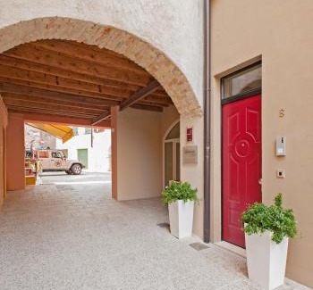 Portese Bed & Breakfast | Experience Ocean Views at B&B La Bellavita del Garda
