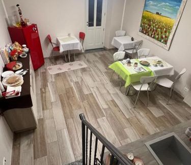 Montescano Bed & Breakfast | Pet and Child Friendly at La Casa Colonica - 9.4/10 Rated