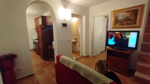 Bussi sul Tirino House | Oceanfront Bliss at B&B La Casa D Ju Nan with Breakfast