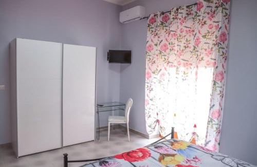 Amorosi Bed & Breakfast | Family-Friendly Retreat at B&B La Casa dei Fiori
