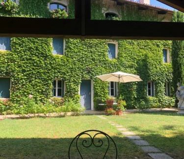 Manzano Bed & Breakfast | Charming B&B la Casa del Sole with Breakfast & Family Amenities