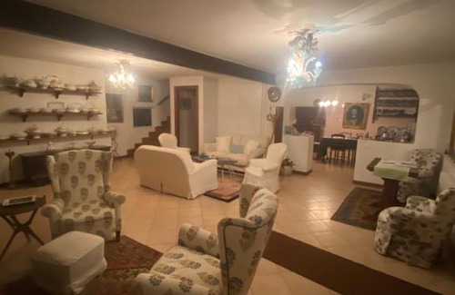 Manzano Bed & Breakfast | Charming B&B la Casa del Sole with Breakfast & Family Amenities