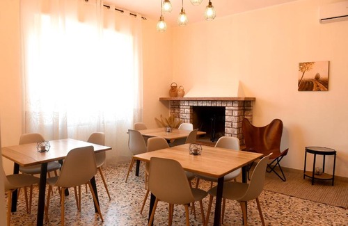 Casalincontrada Bed & Breakfast | Top-Rated Family B&B La casa di Anna with Kitchen Access