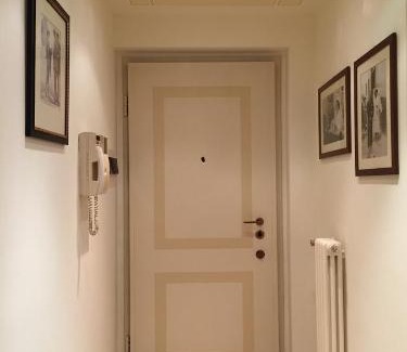 Stazione Bed & Breakfast | Explore Comfort at B&B la casa di Pina - Rated 9/10!
