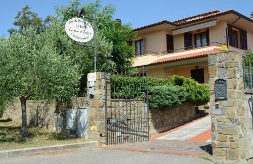 Capraia e Limite Bed & Breakfast | Experience B&B La Casa Di Zefiro with Oceanfront Bliss