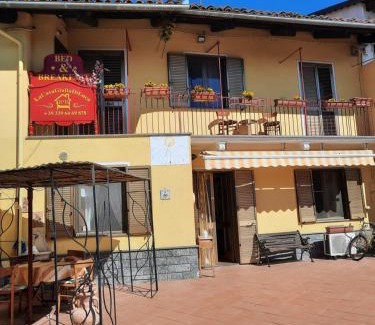 Mazze Bed & Breakfast | Inviting B&B La Casa Gialla Di Luca with Top Amenities