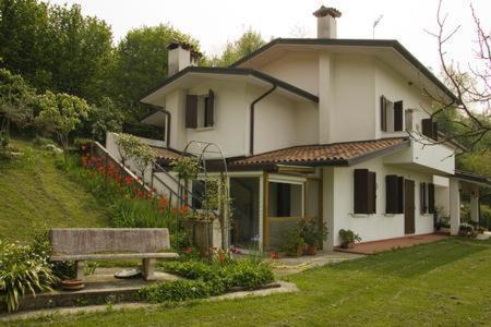 Sarmede Bed & Breakfast | Inviting B&B La Casa in Collina with Hot Tub & Family-Friendly Amenities