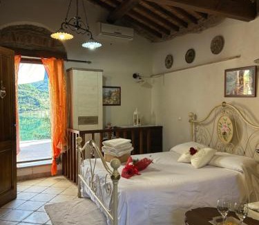Colle di Tora Bed & Breakfast | Pet-Friendly Retreat at B&B La Casetta sul Lago