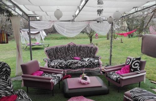 Lessona Bed & Breakfast | Cozy B&B La Colombera with Oceanfront Pool & Dining