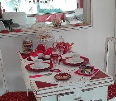Lessona Bed & Breakfast | Cozy B&B La Colombera with Oceanfront Pool & Dining