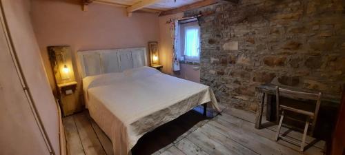 Frassinoro Bed & Breakfast | Experience Comfort at La Corte dei Cerri - Pet Friendly Stay