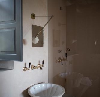 Sarzana Bed & Breakfast | Cozy B&B La Fustaia: Pet-Friendly with Oceanfront Views