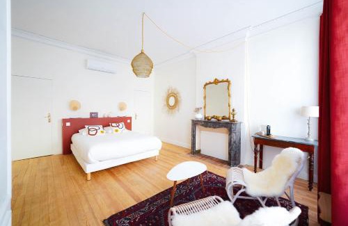 Saint Seurin - Fondaudege Bed & Breakfast | Relaxing Stay at B&B La Maison Galiène - Pet Friendly & Dining
