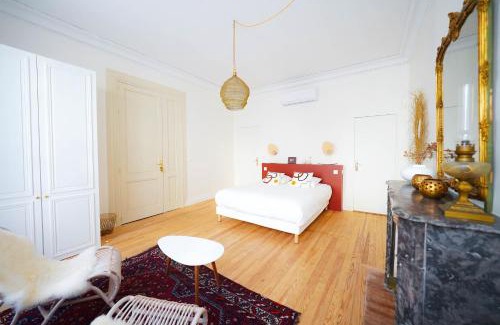 Saint Seurin - Fondaudege Bed & Breakfast | Relaxing Stay at B&B La Maison Galiène - Pet Friendly & Dining