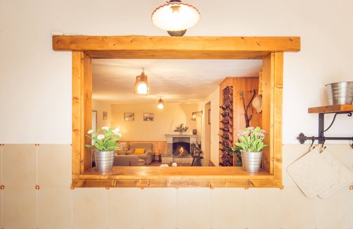Agnone Bed & Breakfast | Delightful Stay at B&B La Marella - Agnone with Breakfast