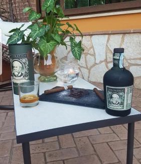 Monte San Biagio Bed & Breakfast | Relax at B&B La Noce: Ocean Views & Child-Friendly Comfort