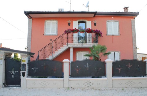 Ravarino Bed & Breakfast | Cozy B&B LA PALMA: Family-Friendly with Breakfast Included