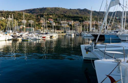Vibo Marina Bed & Breakfast | Guest Rated 10/10 at B&B La Perla - Family-Friendly Retreat