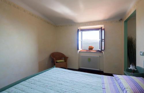 Mulazzo Bed & Breakfast | Experience B&B La Pulce Dorata: Pet-Friendly Getaway