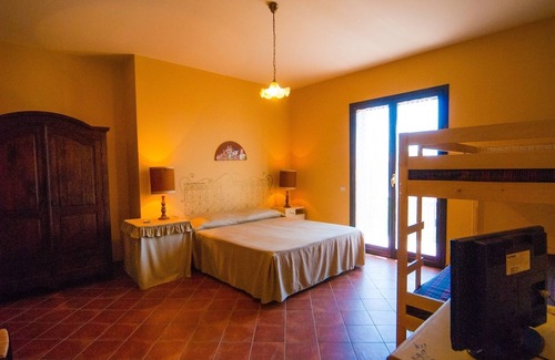 Nicolosi Bed & Breakfast | Discover B&B La Rena Rossa: Spa and Family-Friendly Retreat