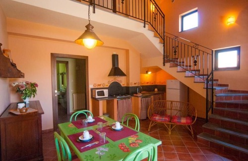 Nicolosi Bed & Breakfast | Discover B&B La Rena Rossa: Spa and Family-Friendly Retreat