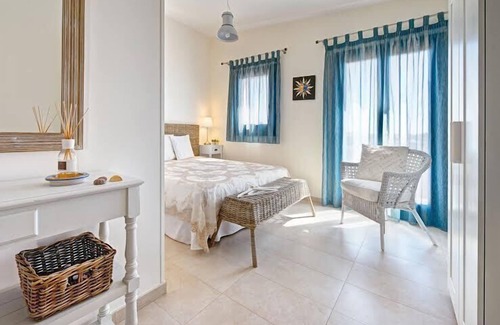 Pachino Bed & Breakfast | Eco-Friendly B&B La Terra dei Mari | Guest Rated 9.8