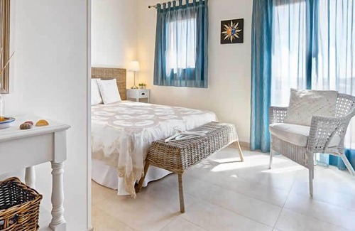 Pachino Bed & Breakfast | Eco-Friendly B&B La Terra dei Mari | Guest Rated 9.8