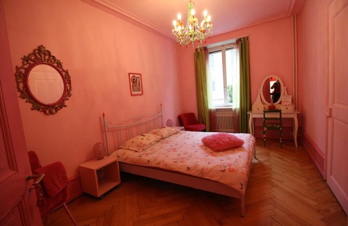 Matthaus Bed & Breakfast | Pet-Friendly B&B La Vie en Rose - Rated 9/10 by Guests