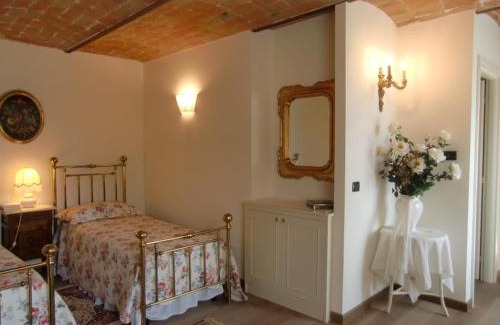 Alliere Bed & Breakfast | Pet-Friendly Retreat at B&B La Vigna di Tina - 9/10 Rated