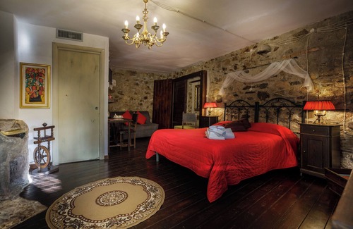 Brienza Bed & Breakfast | Experience Comfort at B&B La Voce del Fiume: Emerald Stay