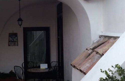Rocchetta a Volturno House | Perfectly Rated B&B La Vracia: Family & Pet Friendly Stay