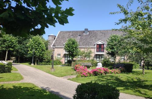 Geersdijk Bed & Breakfast | Cozy B&B Landgoed Rijckholt: Pet-Friendly with Breakfast
