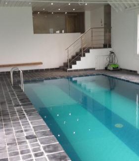 Mont-Gauthier Bed & Breakfast | Discover B&B Le Briquemont: Poolside Family Retreat