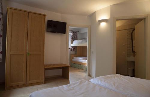 Carzano Bed & Breakfast | Family-Friendly B&B Le Fontane with High Guest Rating