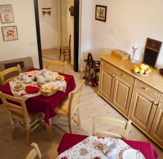 Carzano Bed & Breakfast | Family-Friendly B&B Le Fontane with High Guest Rating