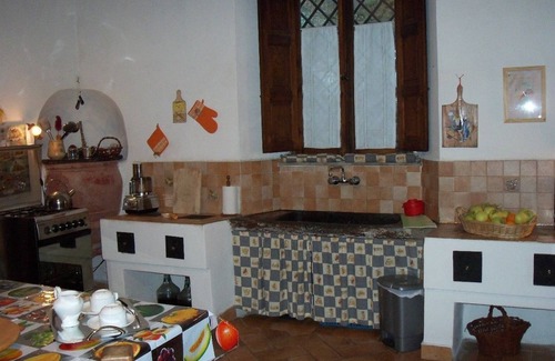 Sambuca Pistoiese Bed & Breakfast | Discover B&B Le Limentre: Family-Friendly Getaway